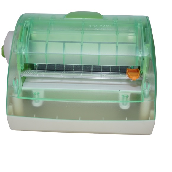 Xyron Creative Station 5" Sticker Machine and New Refill Cartridge - Picture 6 of 10